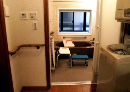 Ｓ様邸｜浴室は3枚引戸で床暖房・換気暖房乾燥機付